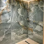 Royal Haus Apartment *